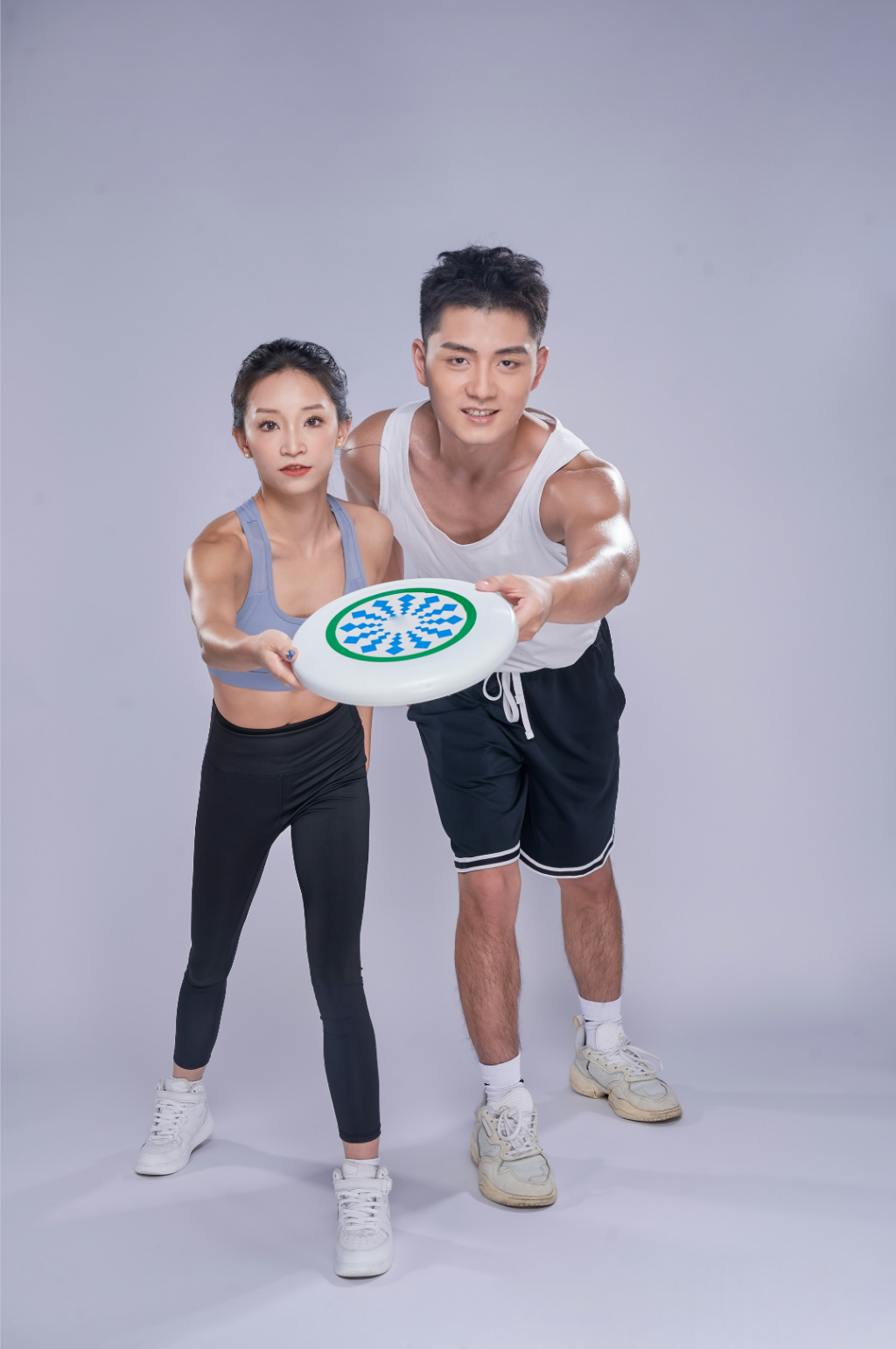 体育健身人物飞盘运动精修摄影图片素材