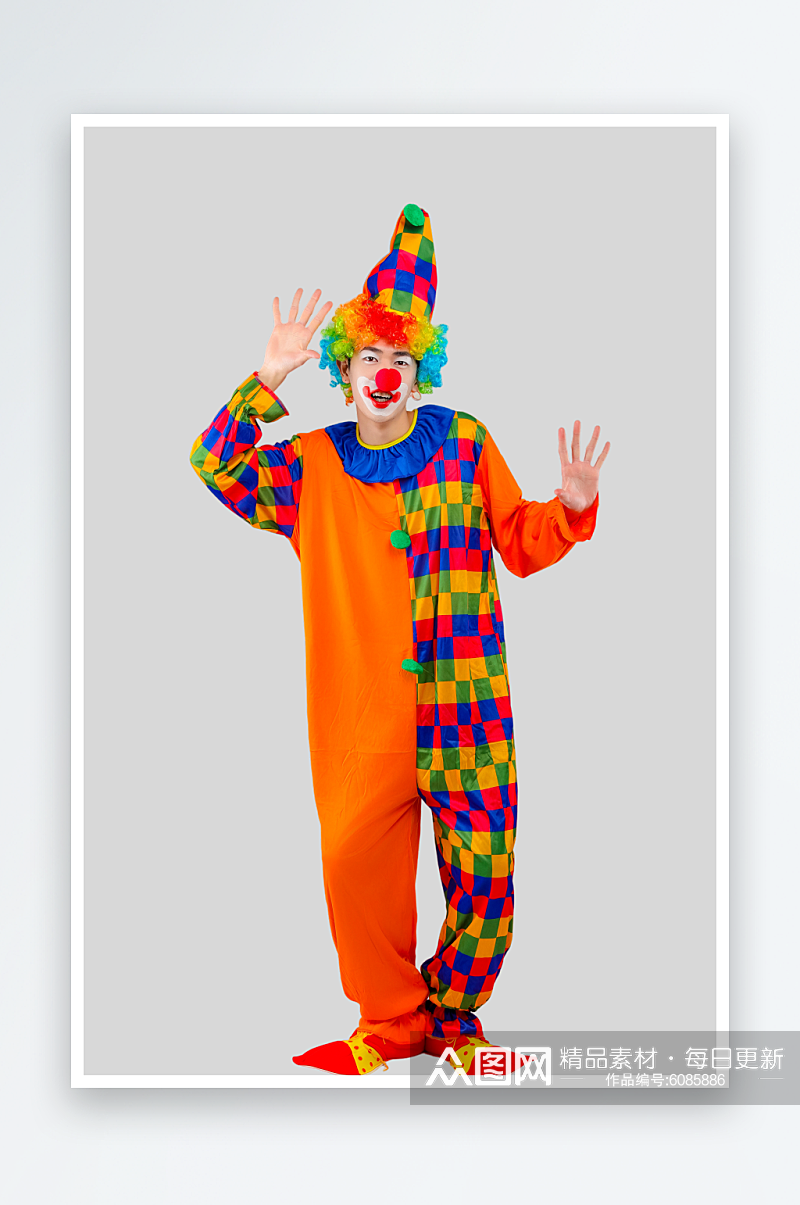 滑稽彩色小丑人物摄影PNG免抠元素素材