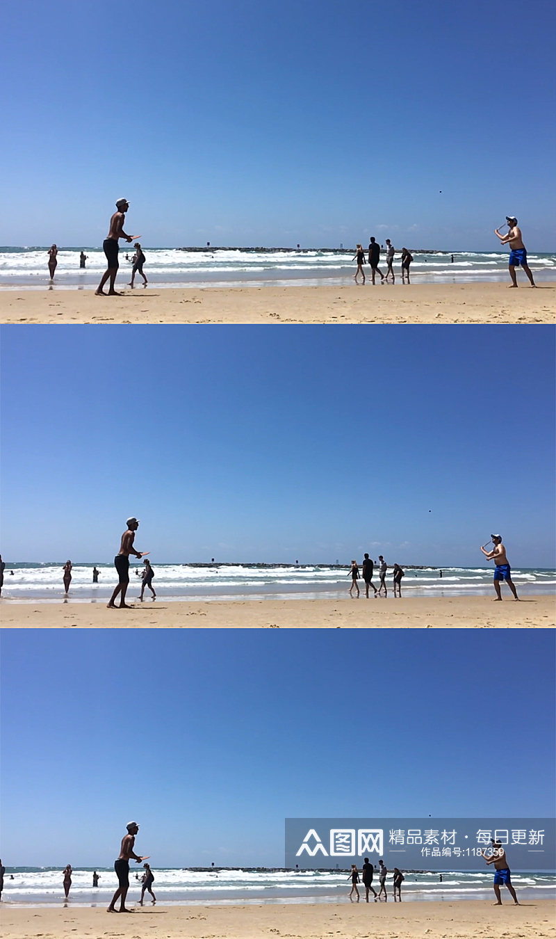 运动爱好者在海边沙滩上打网球素材