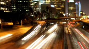 延时摄影城市夜间交通夜景动态视频素材-众图网