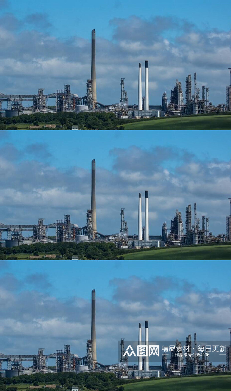 延时摄影蓝天白云下的发电厂大烟囱实拍素材