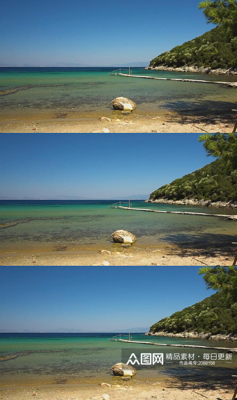 阳光明媚的日子里的海滩码头实拍视频素材