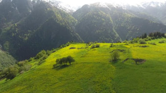 航拍森林山脉自然风景实拍-众图网