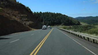 延时摄影高速公路开车沿途美景实拍视频-众图网