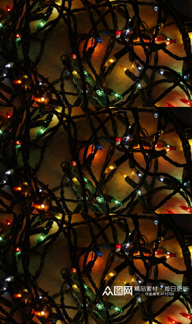 黑暗的房间里装饰圣诞彩灯实拍视频素材