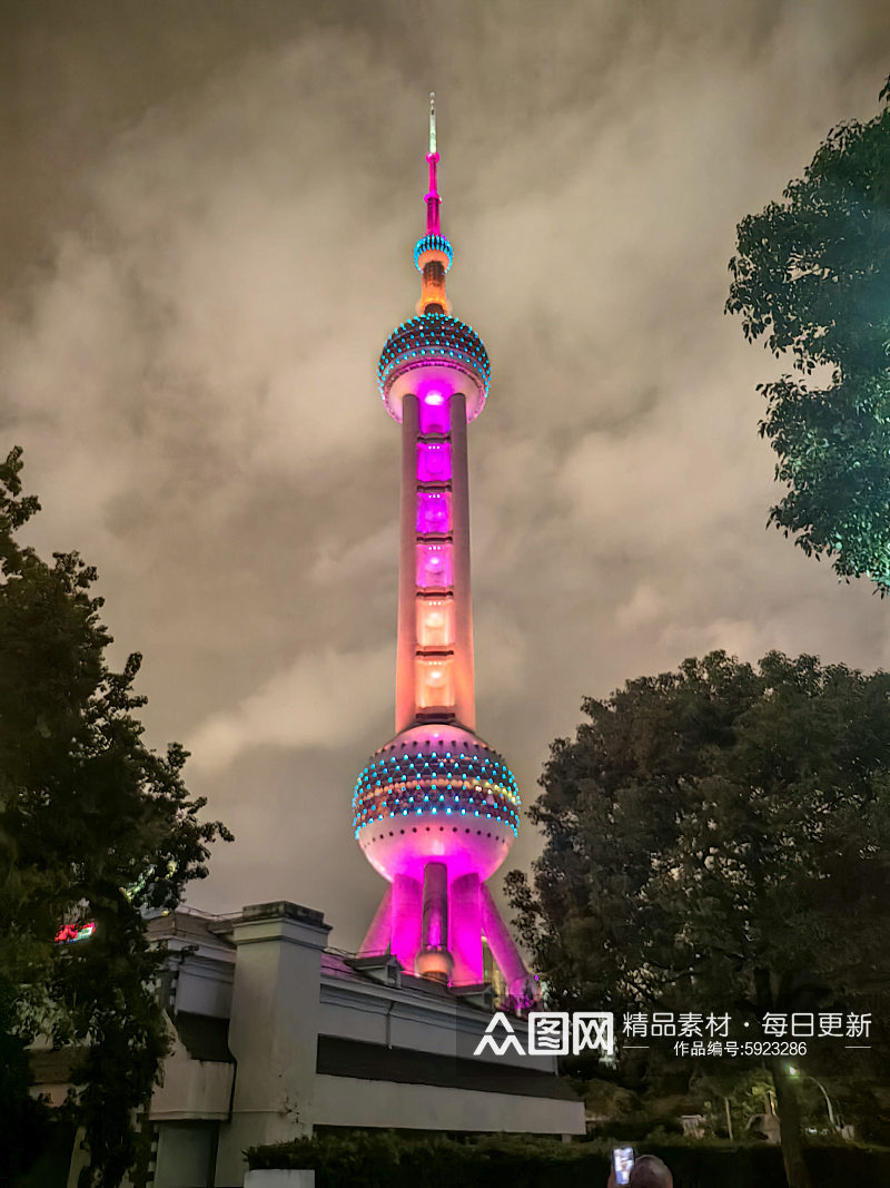 灯光璀璨的上海东方明珠夜景摄影图素材