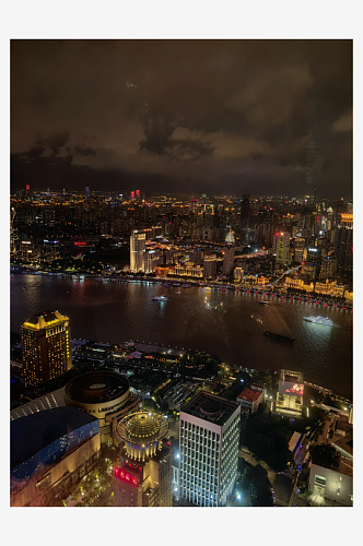 灯光璀璨的上海黄浦江夜景摄影图