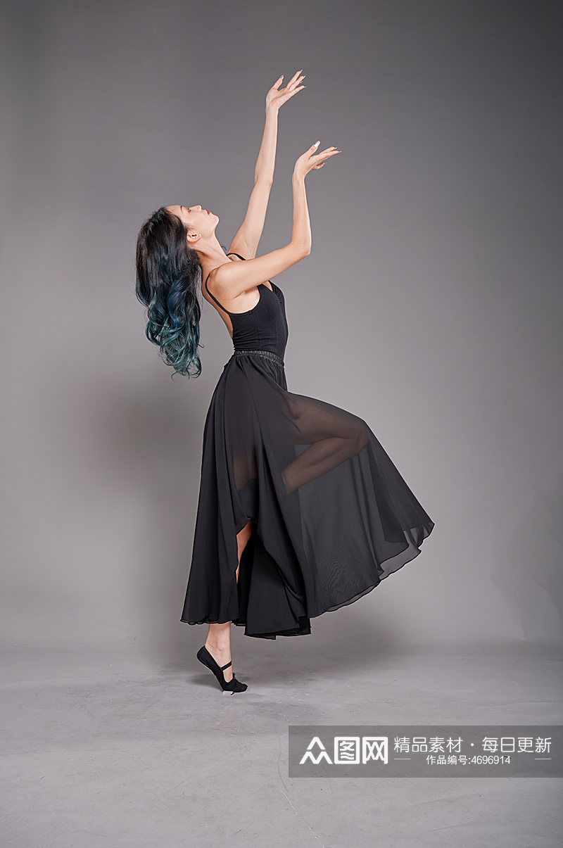 黑色舞裙服现代舞蹈跳舞人物摄影图片素材