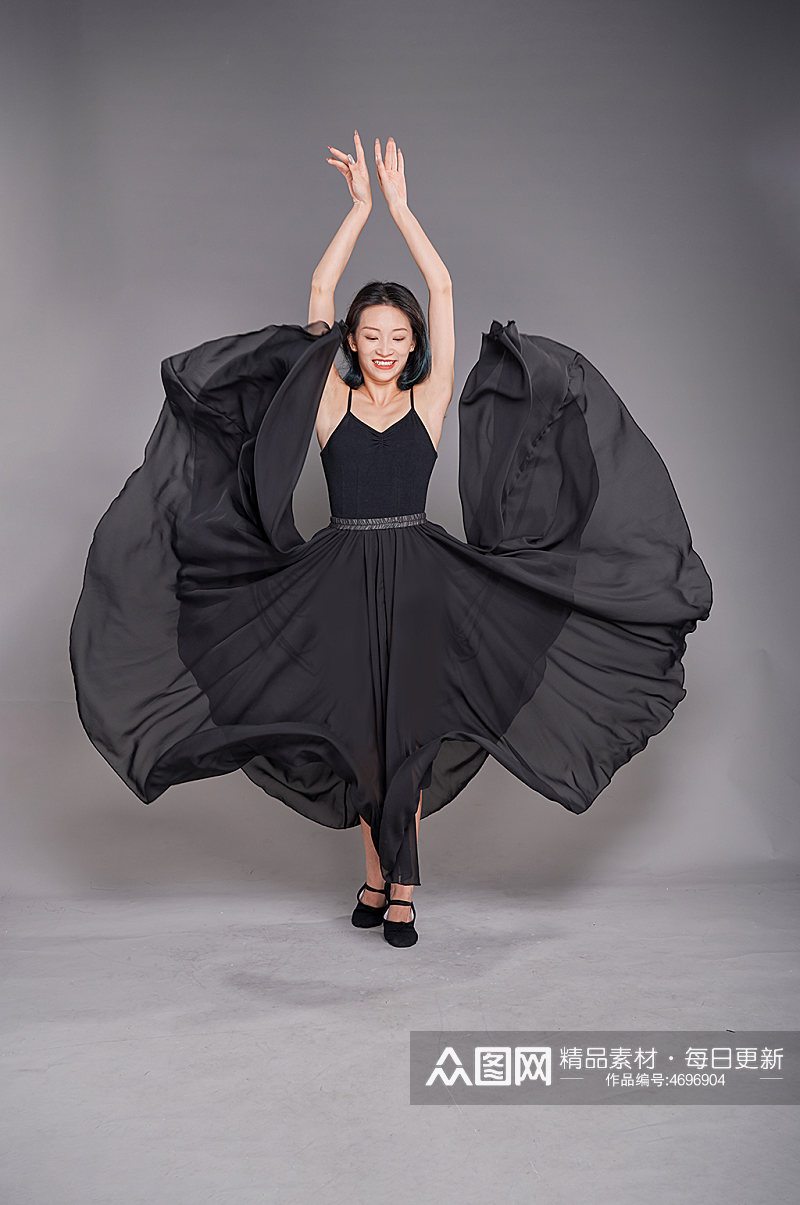 黑色舞裙服现代舞蹈跳舞人物摄影图片素材