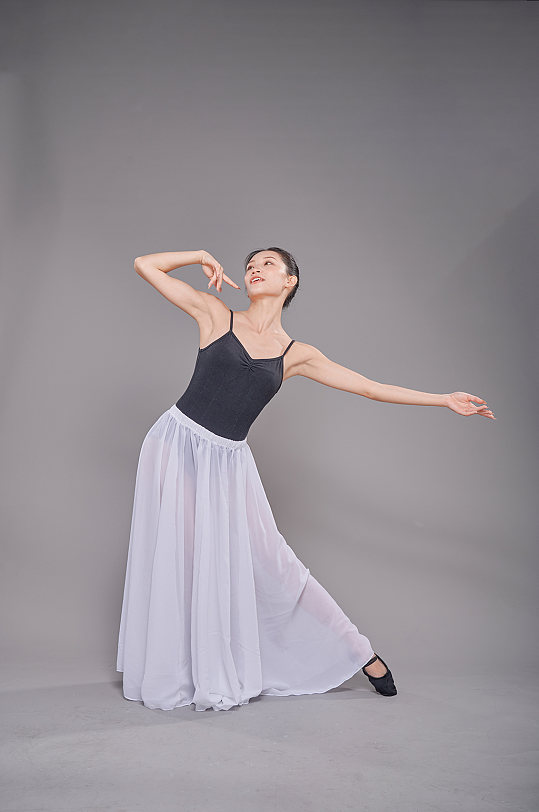 体操舞蹈跳舞人物摄影图片