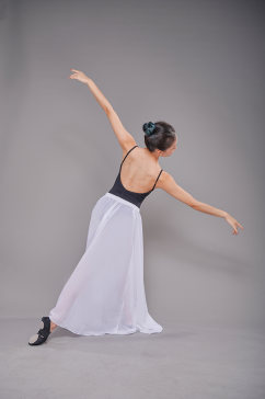 体操舞蹈跳舞人物摄影图片