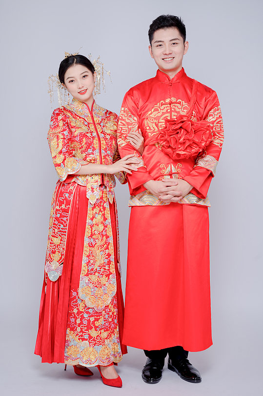 浪漫喜庆中式婚礼男女人物精修摄影照