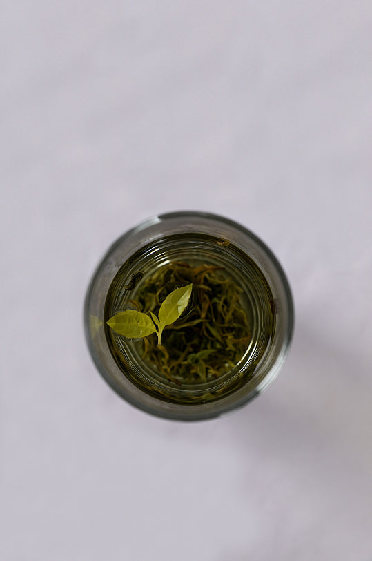 茶杯绿茶茶水茶叶茶具茶道茶文化摄影图片