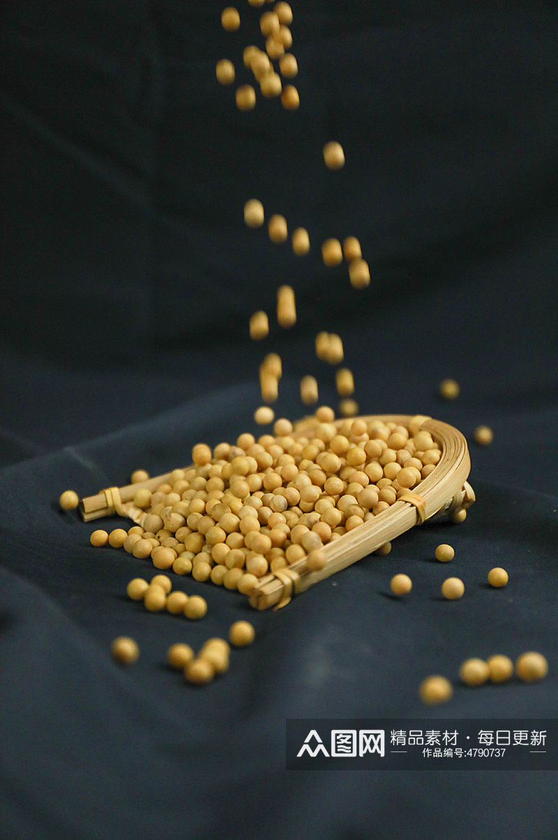 黄豆五谷杂粮粮食摄影图照片素材