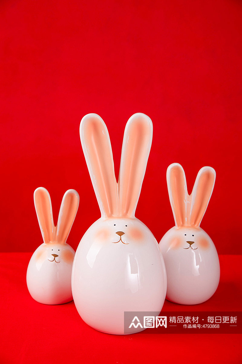 中式新年兔年兔子瓷器元宵节摄影图素材