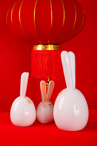 中式新年兔年兔子瓷器灯笼元宵节摄影图