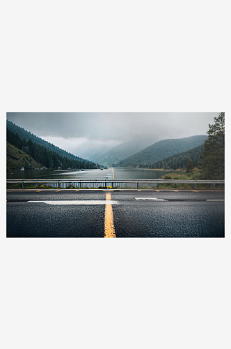 精致美丽下雨道路自然风景图片