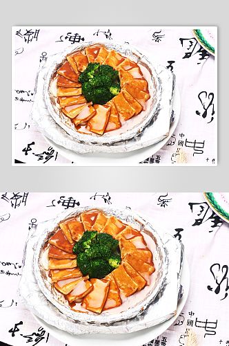 鲍汁煎豆腐美食摄影图片