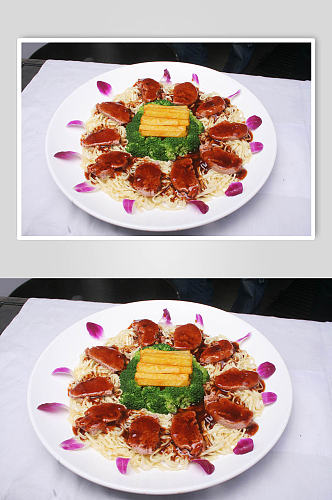 黑椒鹅肝美食摄影图片