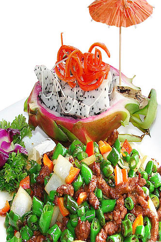 青椒炒肉菜品摄影图片