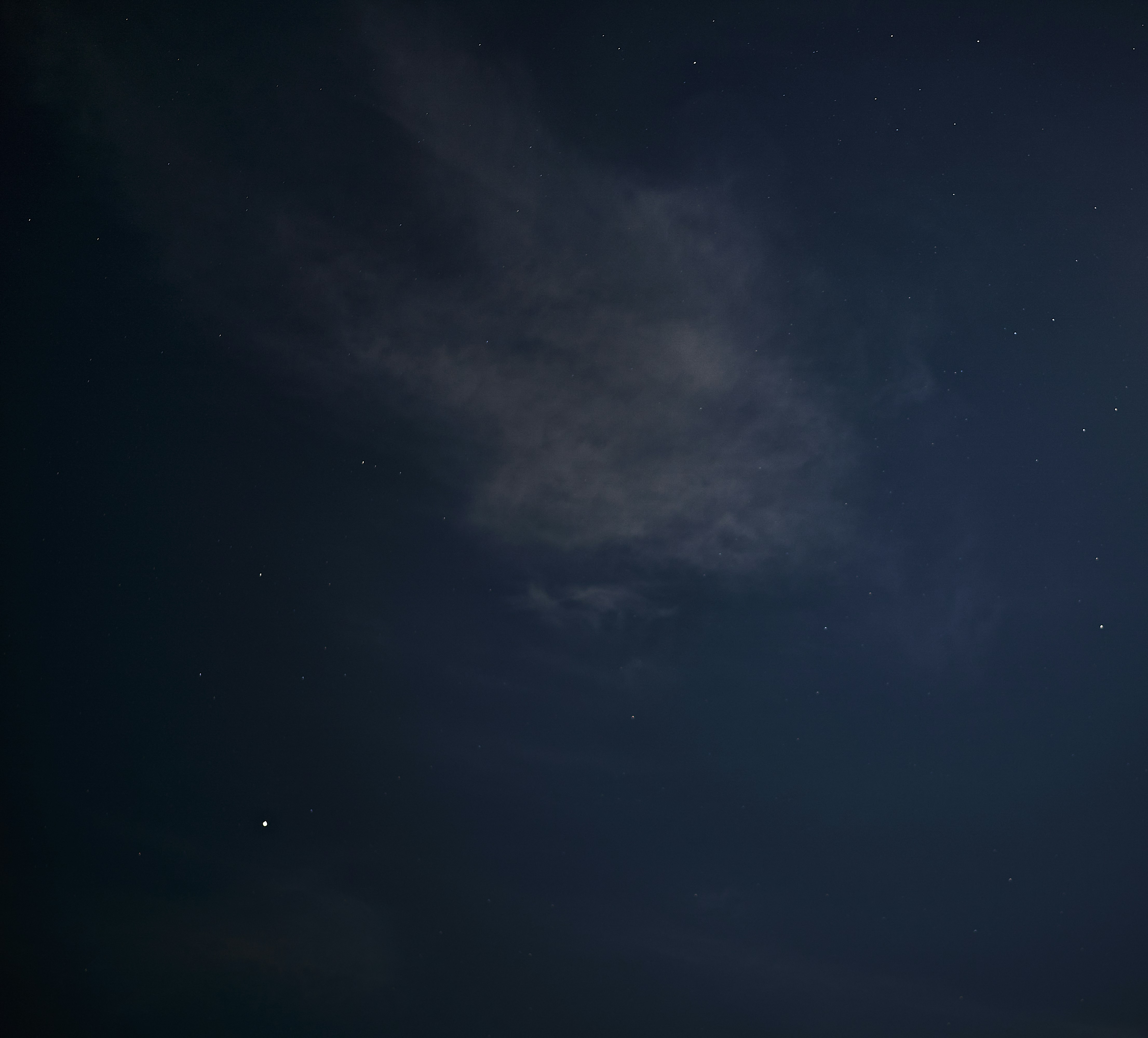 夜空中的云与星辰素材