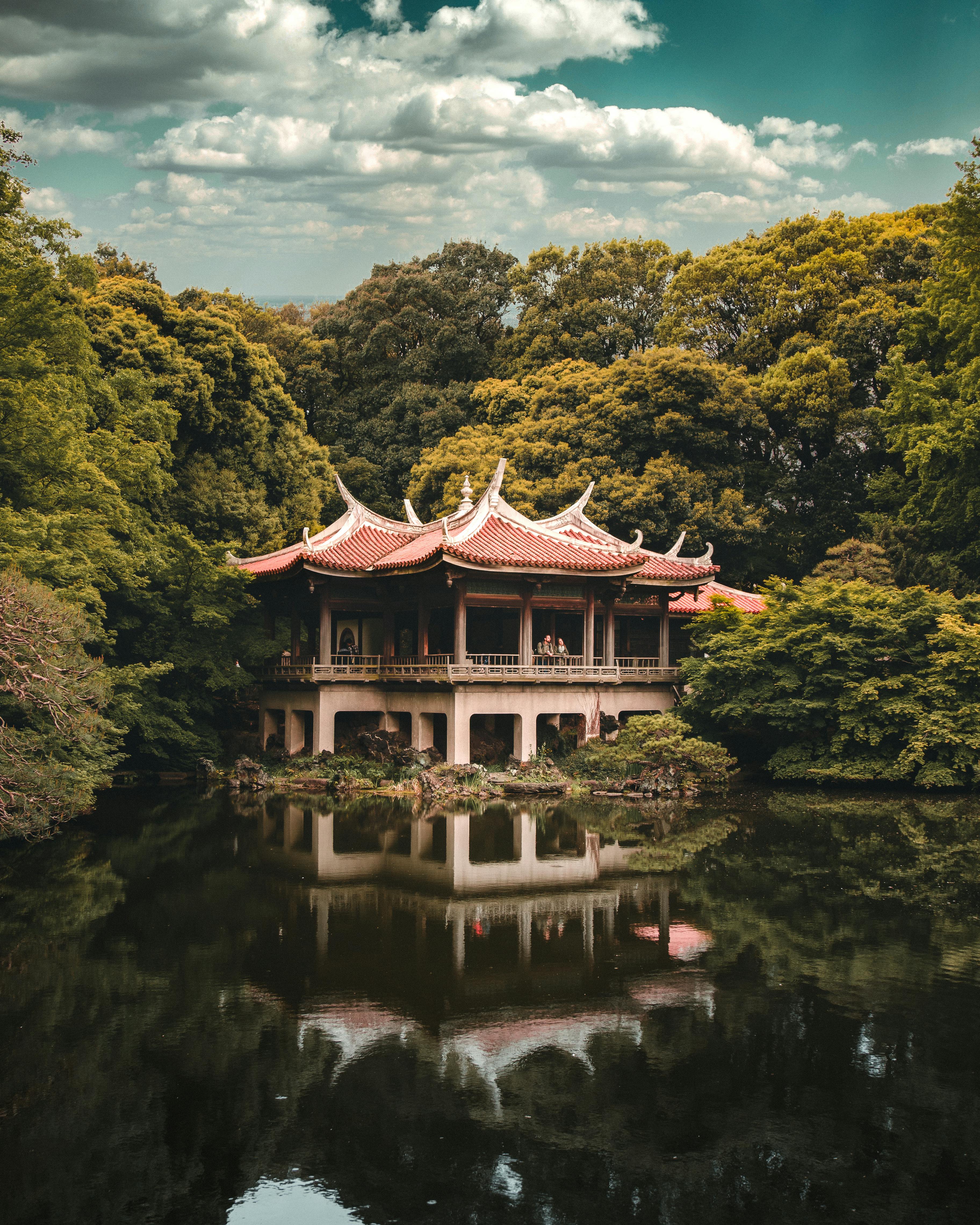 古典亭台临水映景素材