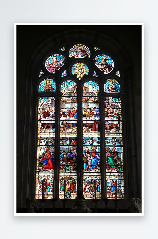 教堂玻璃彩色花窗图片摄影5