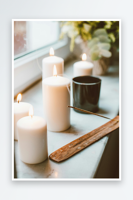 窗台蜡烛香薰静谧氛围-众图网
