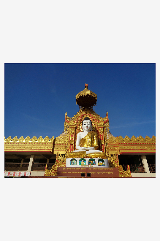 金色佛像与华丽寺庙建筑-众图网