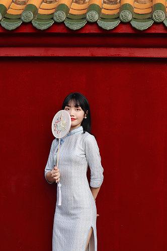 故宫旅游中国风古典旗袍美女人物摄影图
