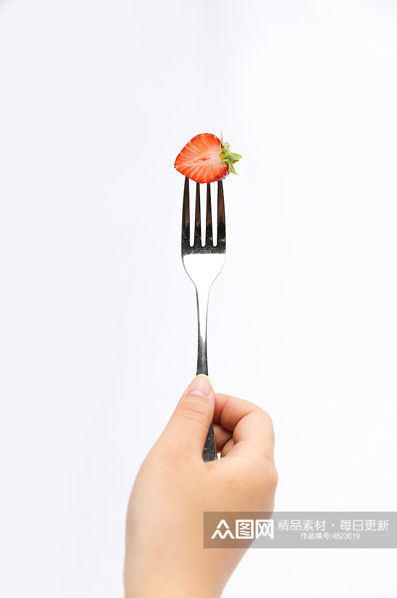 叉子上的草莓草莓水果物品摄影图片素材