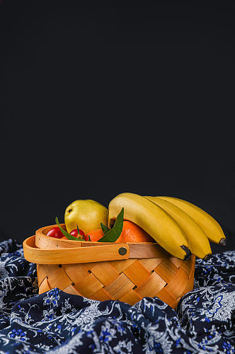 香蕉橙子果篮小番茄水果物品摄影图片