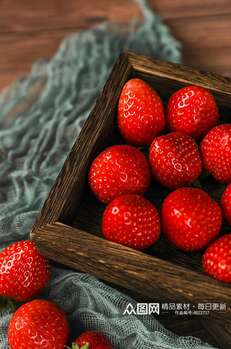 新鲜草莓果盘水果物品摄影图片素材
