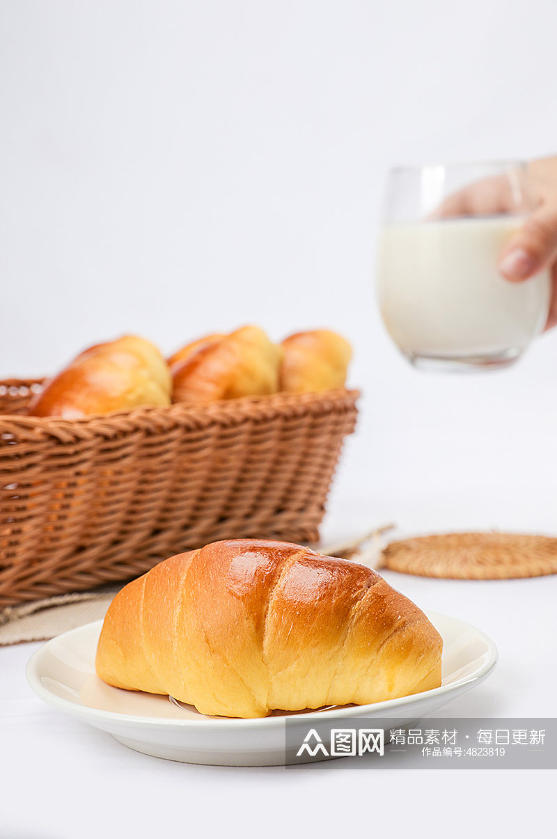早餐牛角包牛奶面包食品物品摄影图片素材