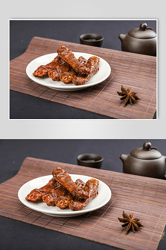 麻辣鸭翅鸭货卤味美食食品物品摄影图片