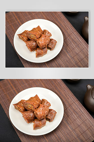 麻辣鸭脖鸭货卤味美食食品物品摄影图片