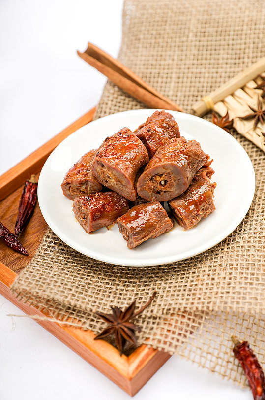 麻辣鸭脖鸭货卤味美食食品物品摄影图片-众图网