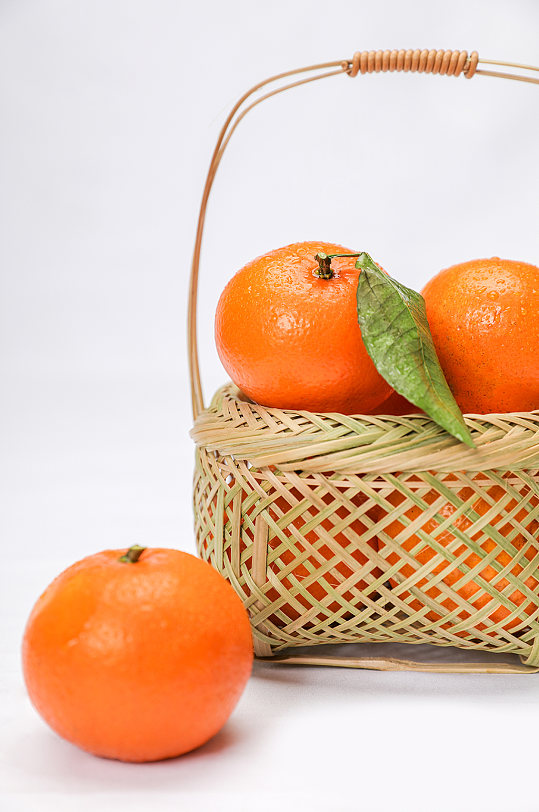 新鲜橙子橘子果篮水果物品摄影图片