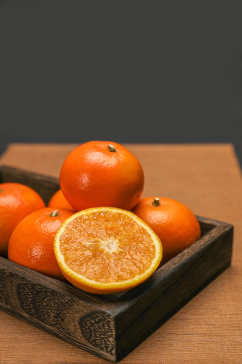 削皮橙子切片水果物品摄影图片