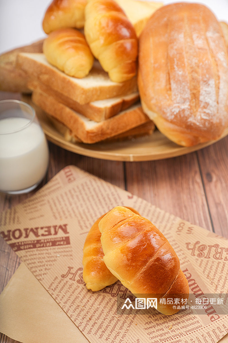 牛角包牛奶早餐面包食品物品摄影图片素材