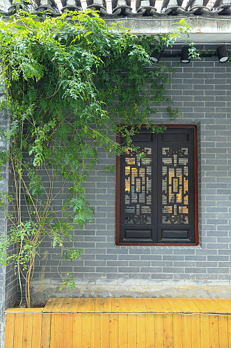 中式建筑古镇风光绿植元素摄影图片
