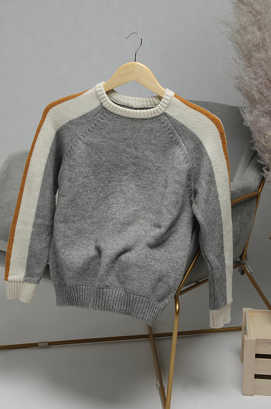 灰色毛衣春装服装摄影图片-众图网