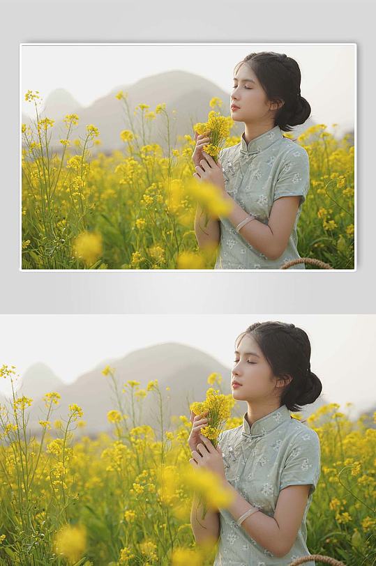 清新少女油菜花赏花季春季旗袍人物摄影图片-众图网