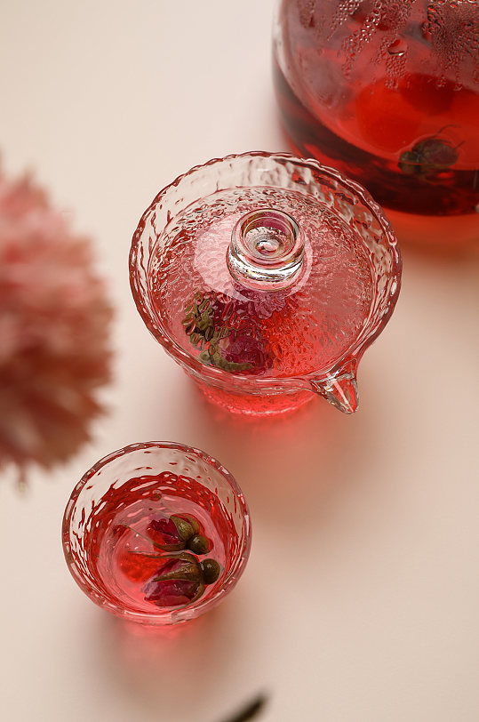 玻璃茶具玫瑰茄玫瑰花茶茶叶摄影图片