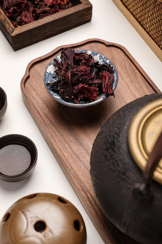 中式布景玫瑰茄花茶叶茶艺茶文化摄影图片