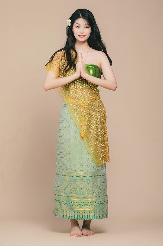 泰国云南泼水节傣族少数民族服饰摄影图片