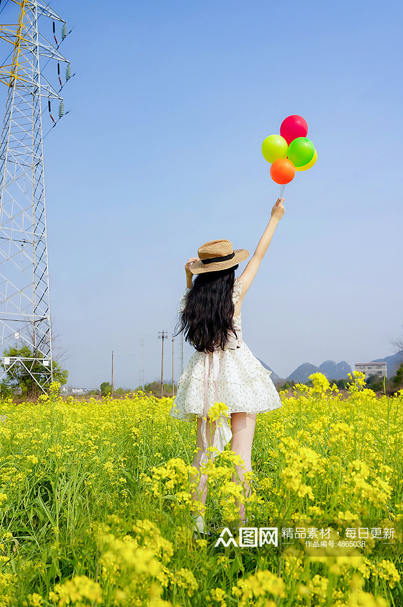 气球清新少女春季花季油菜花人物摄影图片素材