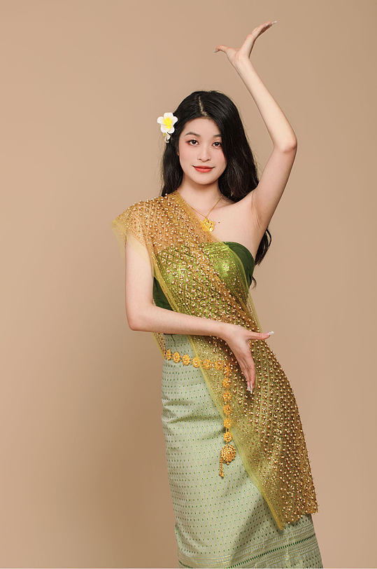 泰国云南泼水节傣族少数民族服饰摄影图片-众图网