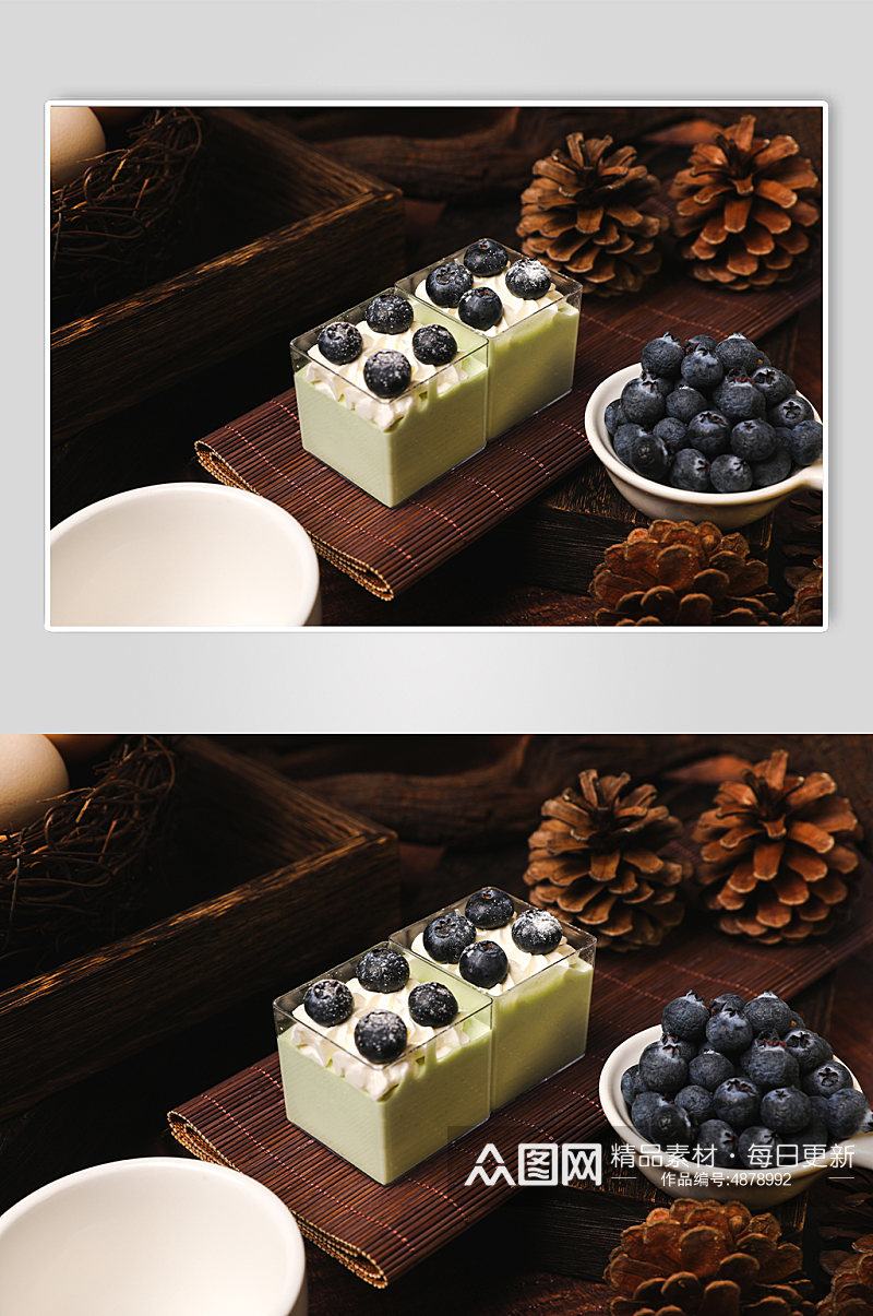 田园棕色背景松果蓝莓蛋糕甜品美食摄影图片素材