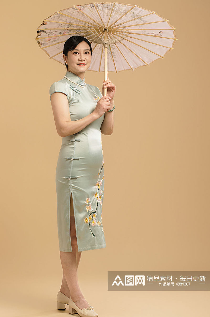 中国风清雅旗袍母亲节母亲人物摄影图片素材